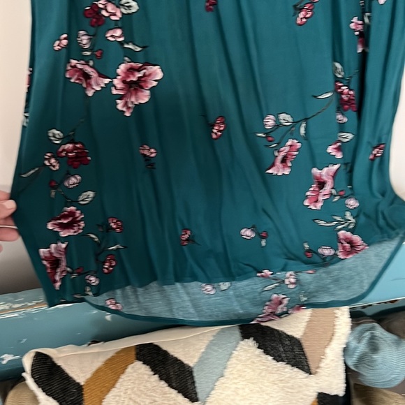 Eyeshadow Boho Dress V Neck Mini to Midi Emerald Green Lace Detail - Picture 6 of 9